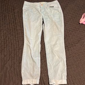 ❌SOLD Blue L.E.I capri pants